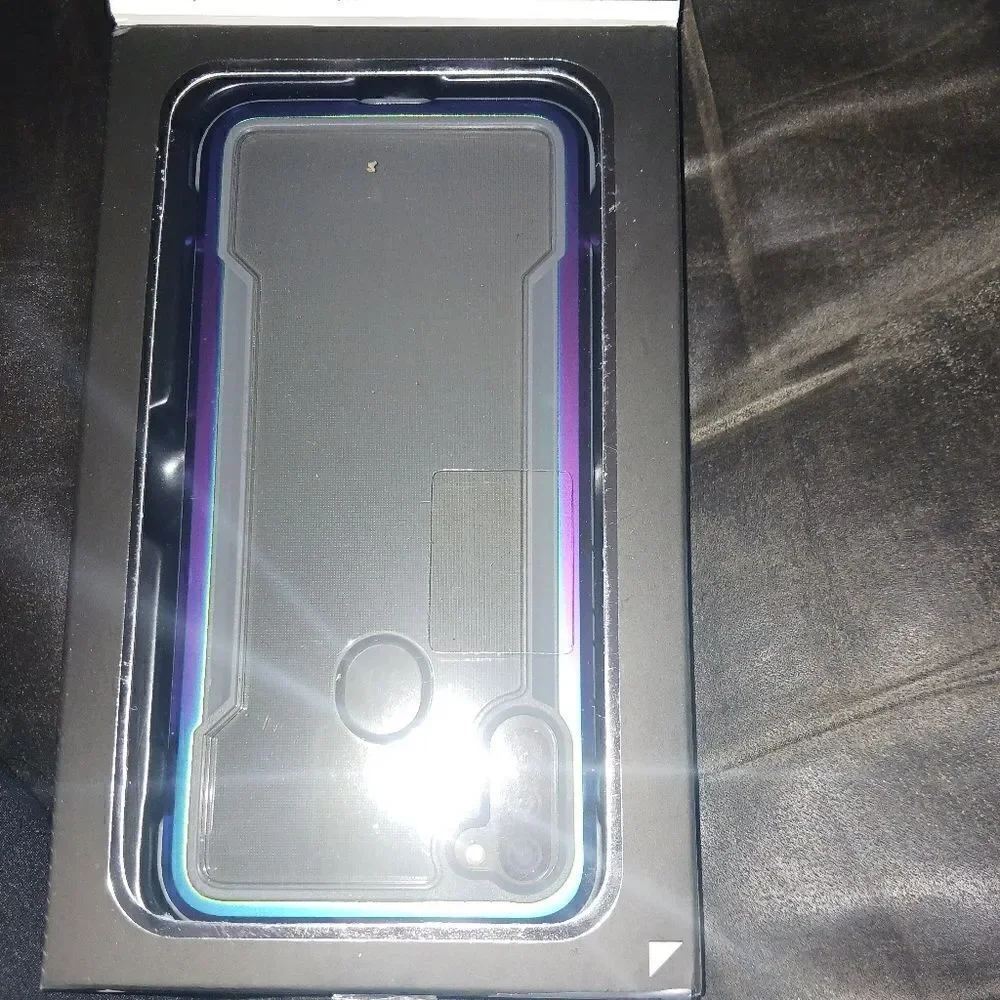 Samsung Galaxy A11, Iridscent Raptic Shield Case